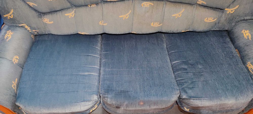Tani zestaw wypoczynkowy 2+1 sofa i dwa fotele