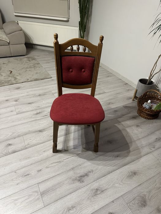 Продам стільці з натурального дерева 1000 грн. за один-6 шт.