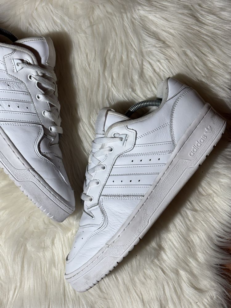Кроссовки Adidas Originals RIvalry Low