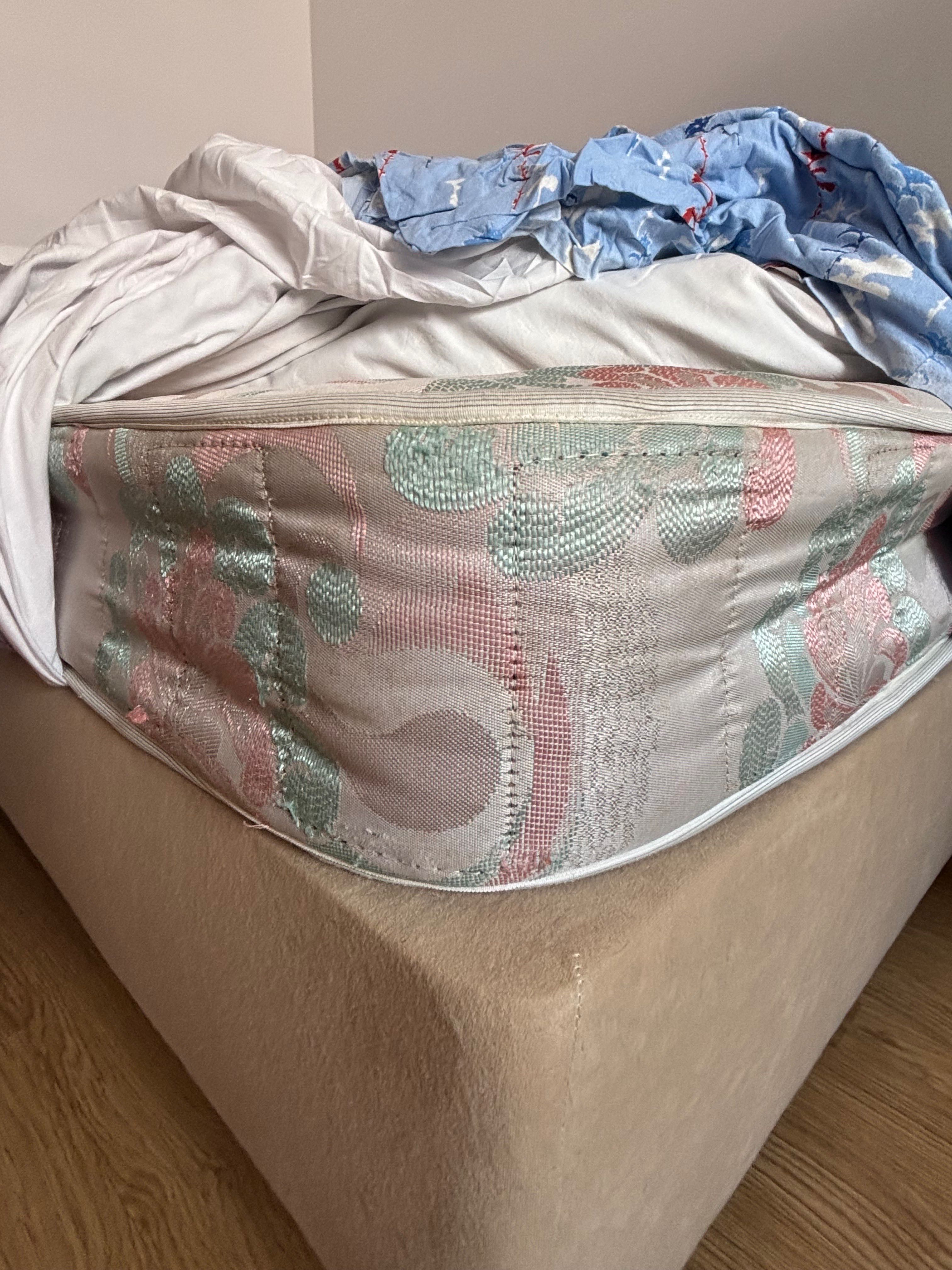 Cama (tipo sommier)+colchão