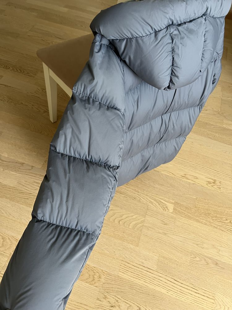 Куртка Uniqlo M чудовий стан