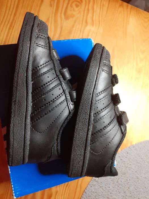Buty chłopięce Adidas 23.5