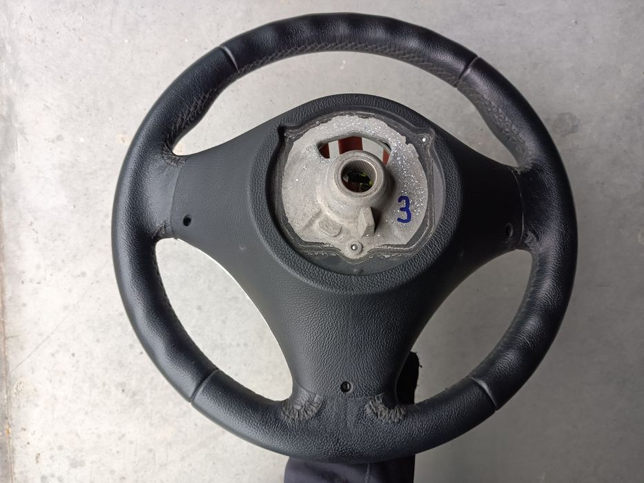 Kierownica sport z multifunkcją BMW E90 E91 E92 E93 E87 E81 E82 E88 X1