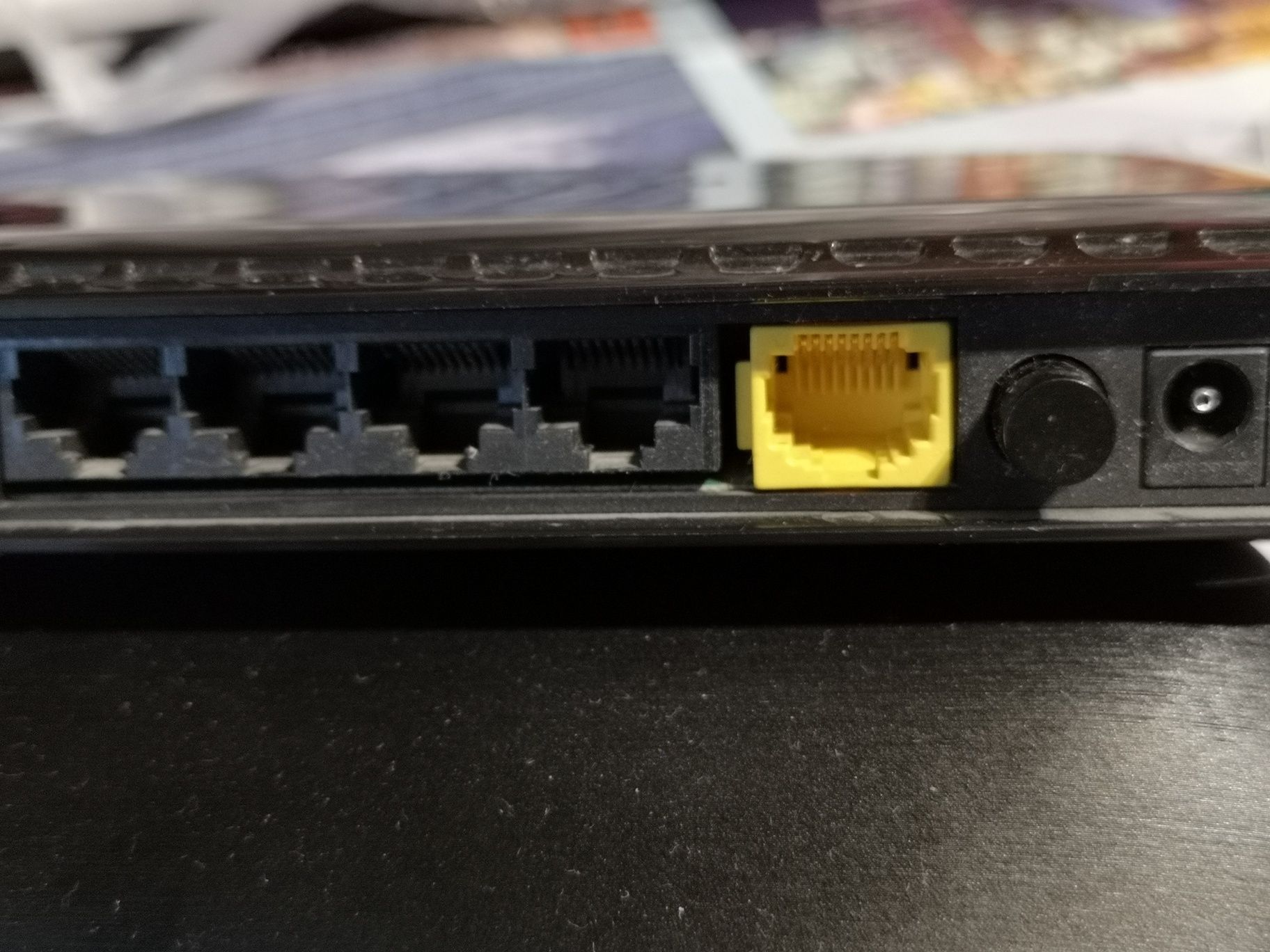 Router NETGEAR WNR 1000 v3. N 150 Wi-Fi