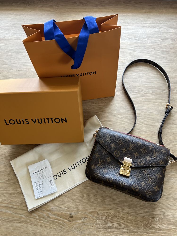 Louis Vuitton Métis Bag Pochette