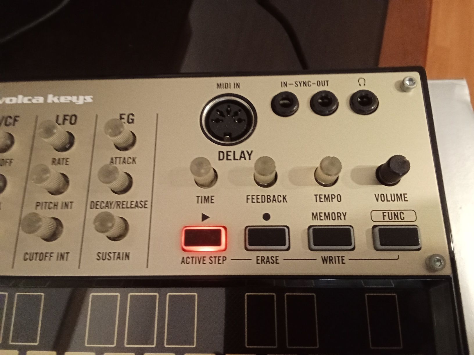 Sintetizador Korg Volca Keys
