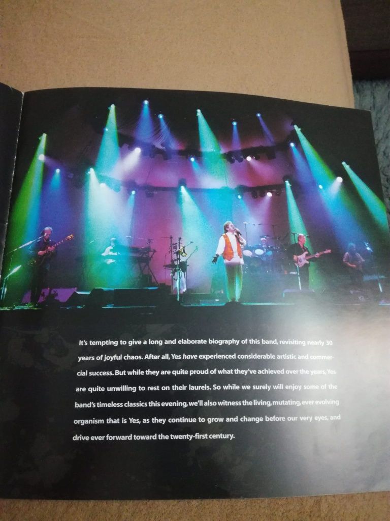 YES archiwalny bilet koncert 1998 książeczka o zespole rock brytyjski