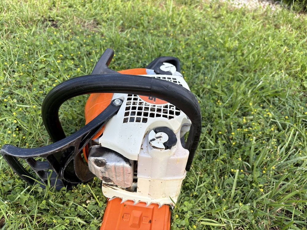 Sprzedam Piła pilarka spalinowa Stihl MS 211 moc 2.3 KM