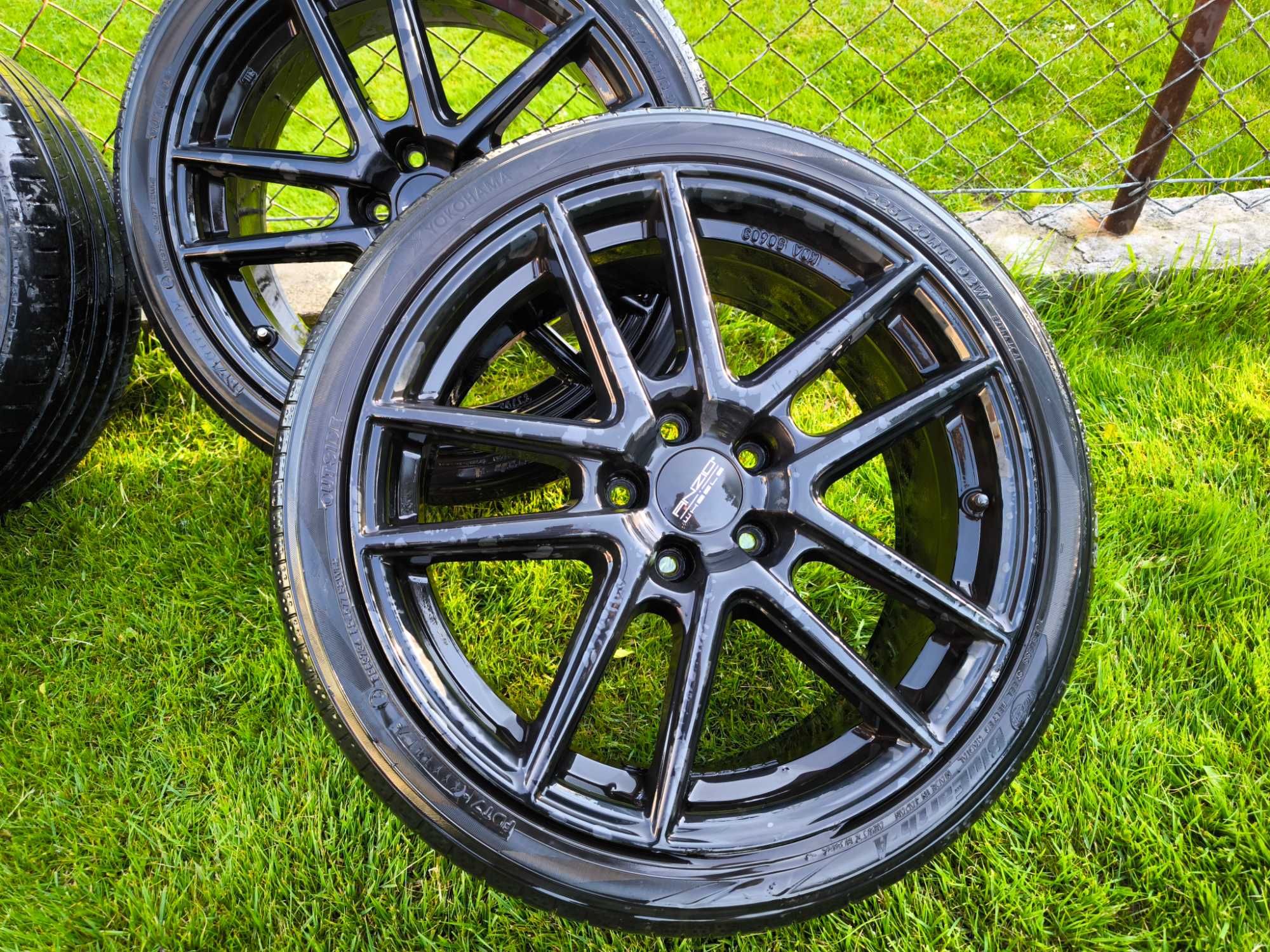 Anzio split matt Black 18"