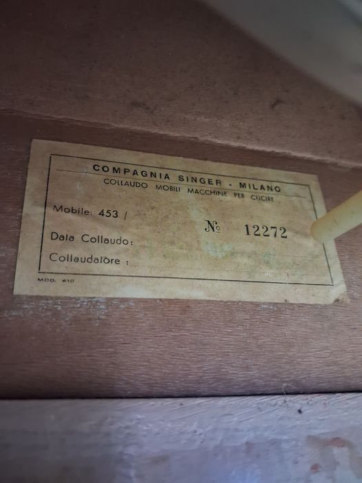 Antiga Máquina de Costura Singer 401 G