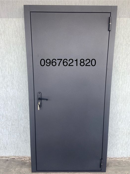 Двері вхідні металеві