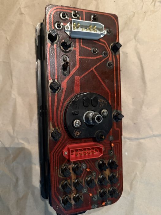 Продам щиток приборів на ваз 2108,9,99,.2110