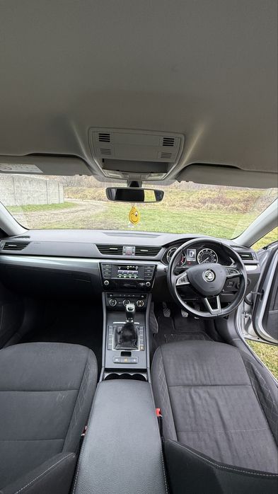 Skoda SuperB в розборці