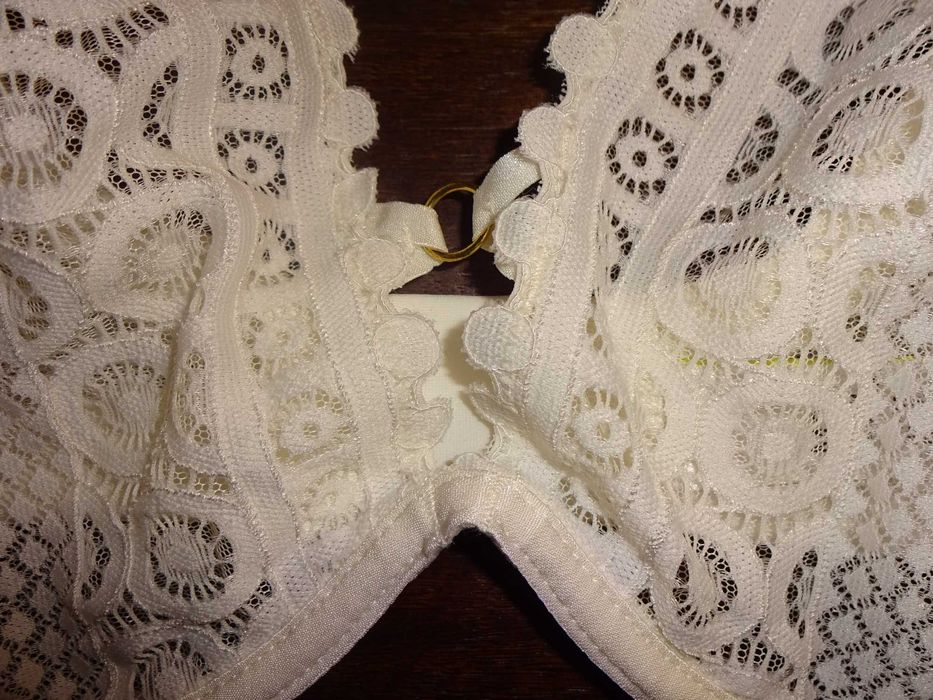 M&S Marks Spencer koronkowy kremowy ivory biustonosz 90C