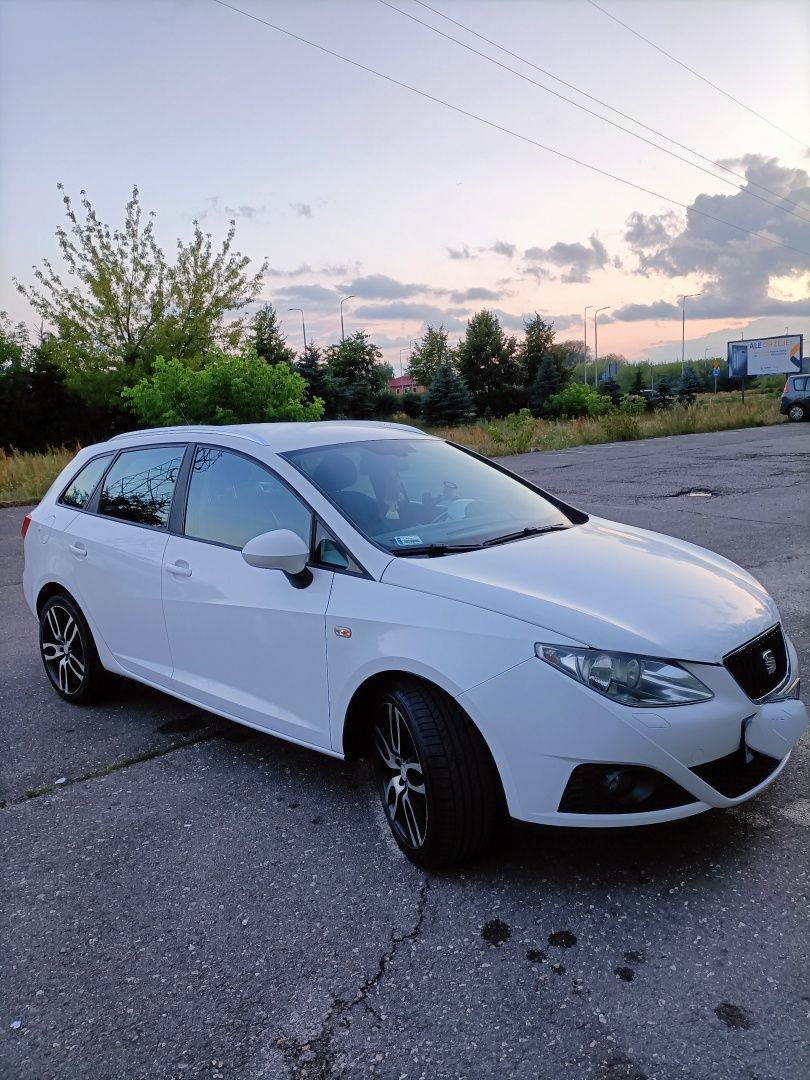 SEAT IBIZA ST klima skóra tempomat