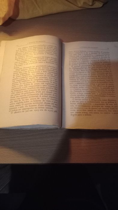 Livro antigo história