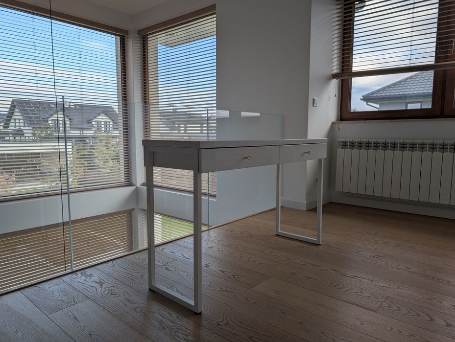 Toaletka Ikea Besta Brus