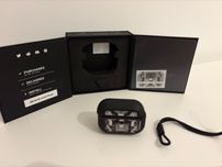 Etui Grip dla AirPods Pro 2 firmy dbrand, model x-ray