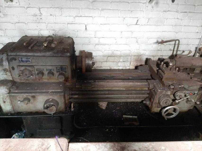 Продам токарні станки  1к62  та інш