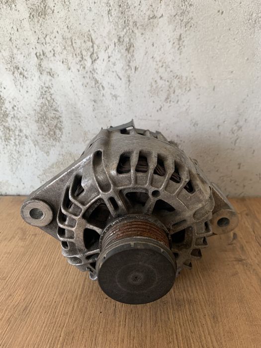 Alternator Opel Insignia Astra J 2.0 CDTI 140A