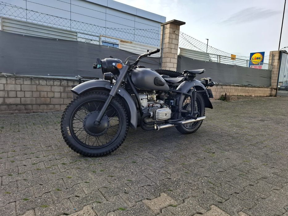 Sprzedam motocykle Dniepr 11