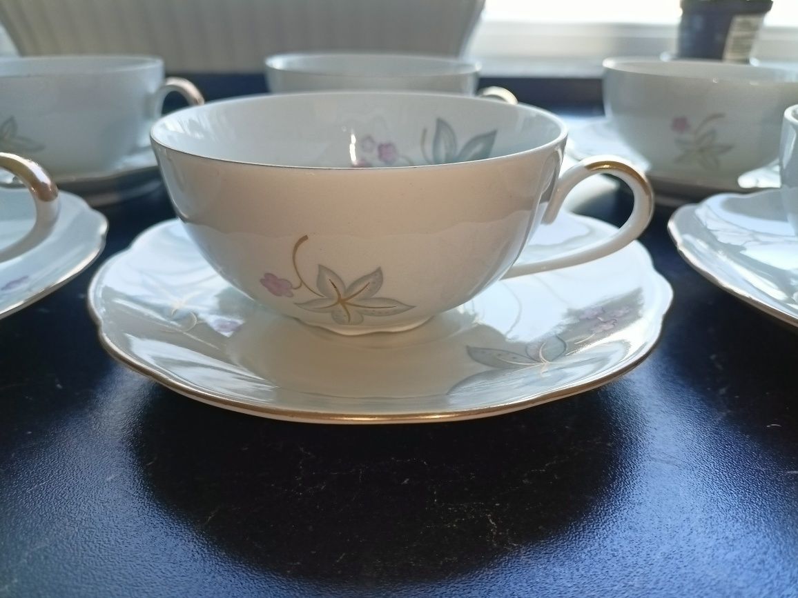 Komplet kawowy na 6 osób, filiżanki i spodki, porcelana
