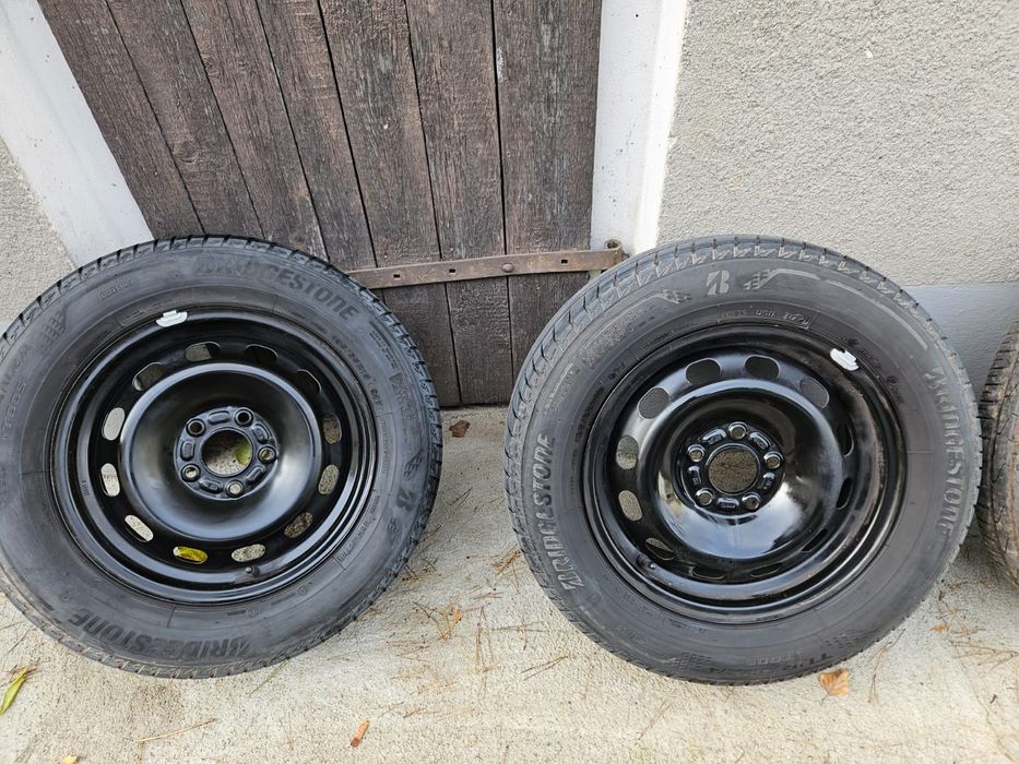 Kpl 4 opon z felgami 5x108  196/65 R15 Lato