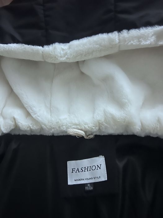 Зимова жіноча куртка розмір 48