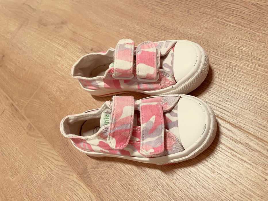 Взуття для дівчинки від 24 до 28р.