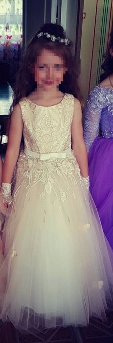 Продам чудову сукню бальну для маленької леді