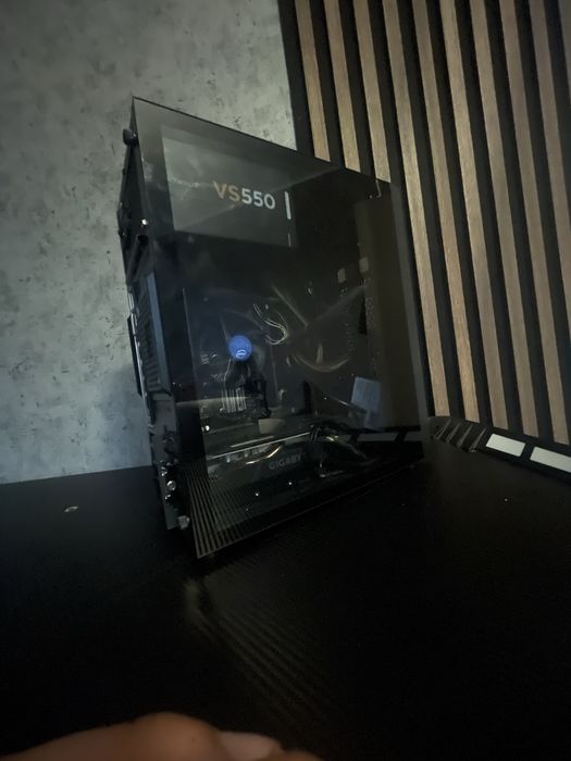 Komputer do gier i prac monitor msi 144hz