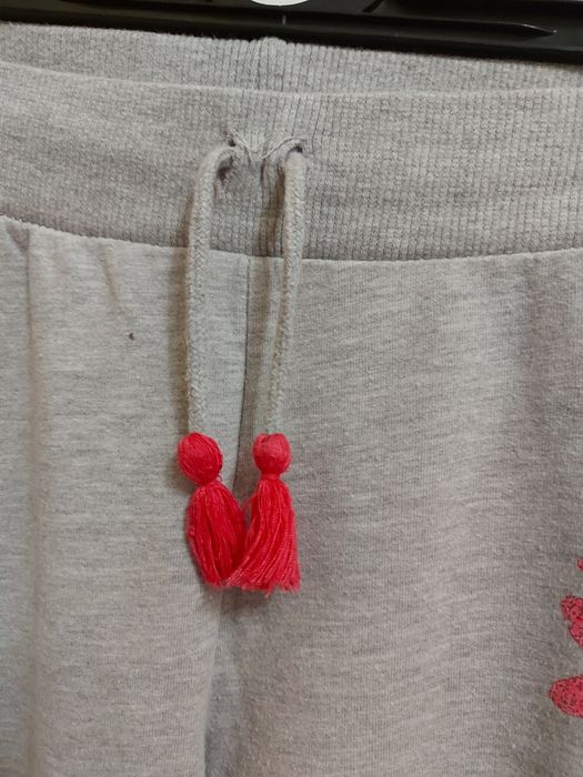 Dziewczęce spodnie dresowe rozmiar 146-152 Pepperts