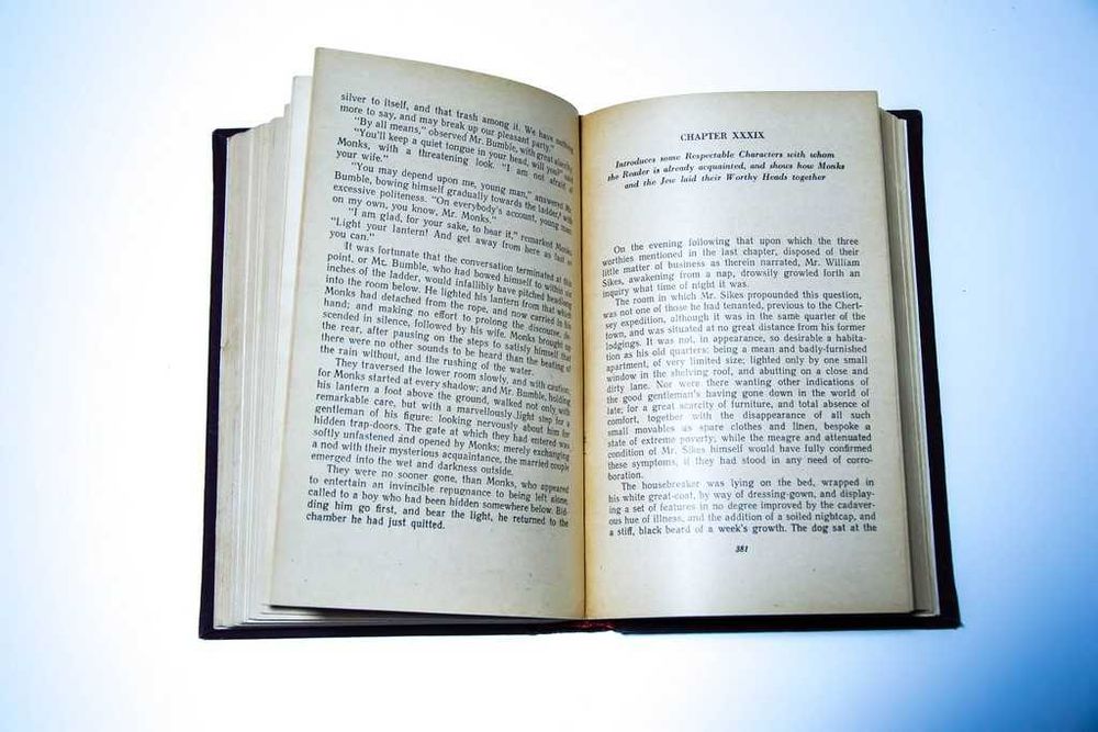 Чарльз Диккенс. Приключения Оливера Твиста. На английском языке. 1953