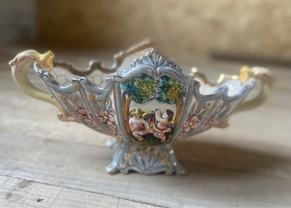 Вінтажна овальна чаша, ваза, цукерниця Capodimonte