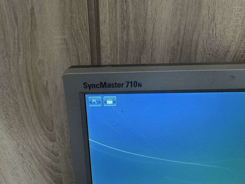 Komputer pc z monitorem