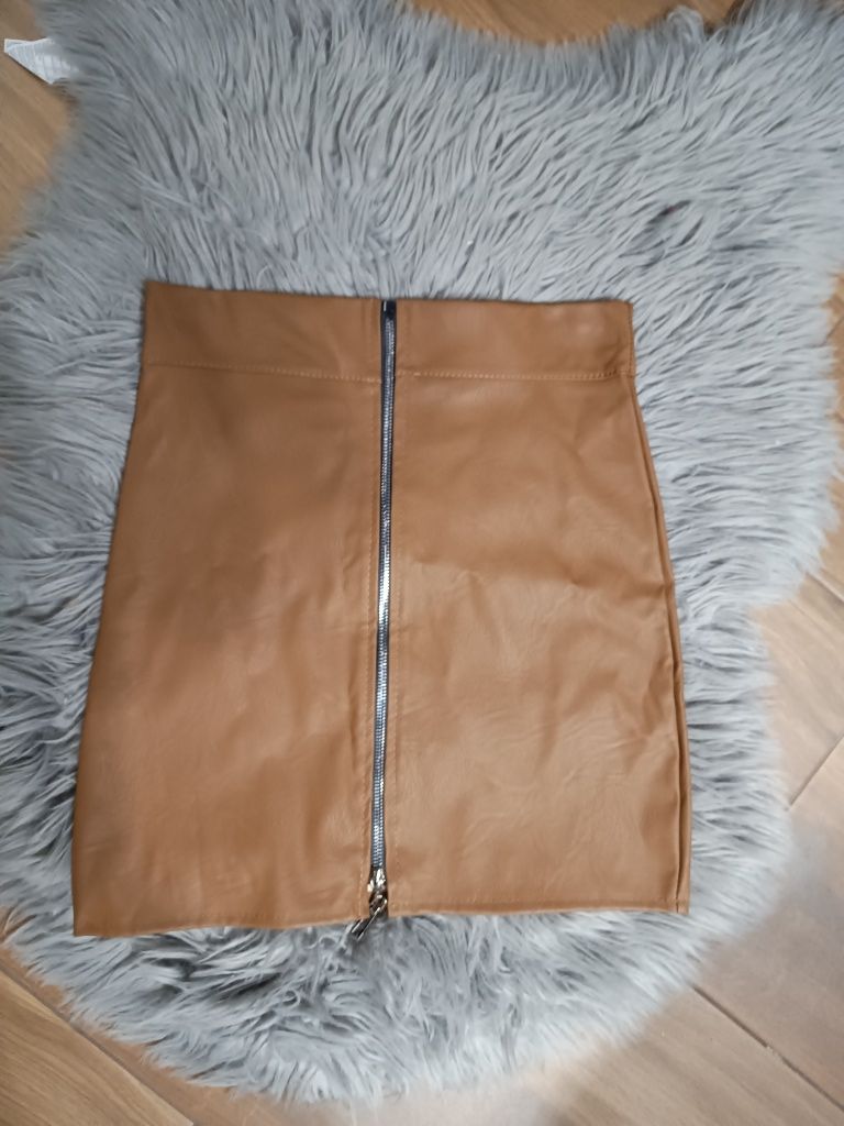 Kamelowa karmelowa spódnica spódniczka mini skórzana s xs nowa