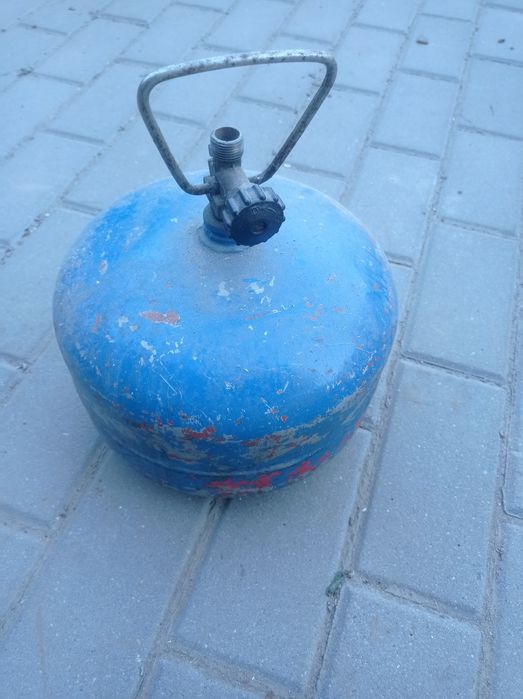 Mała butla gazowa