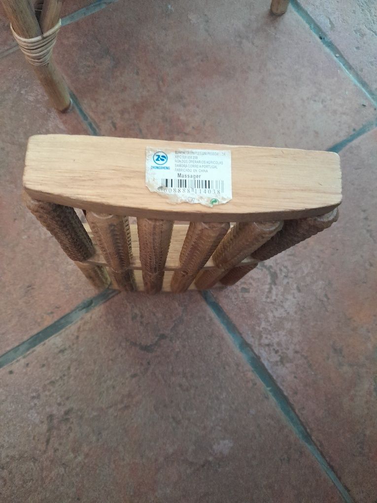 Massajador de pés.