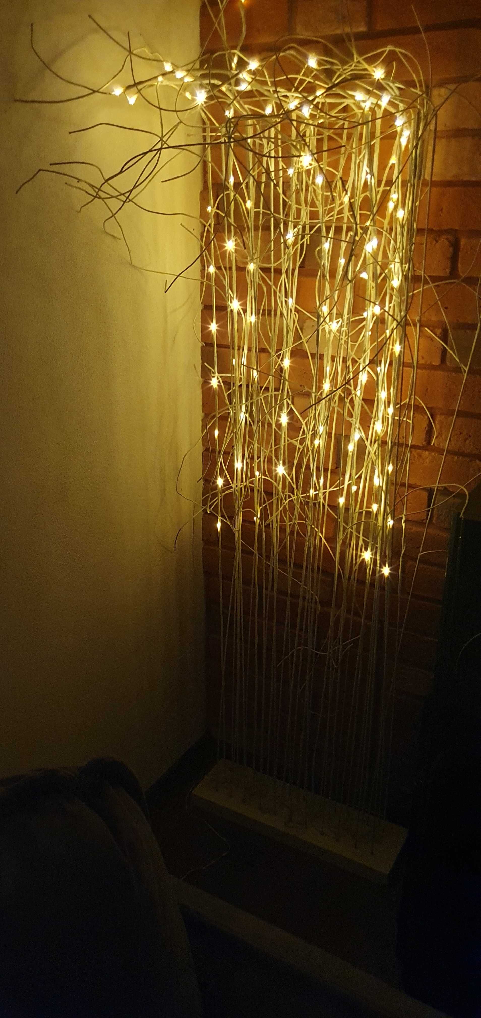 Lampa podłogowa stojącą LED