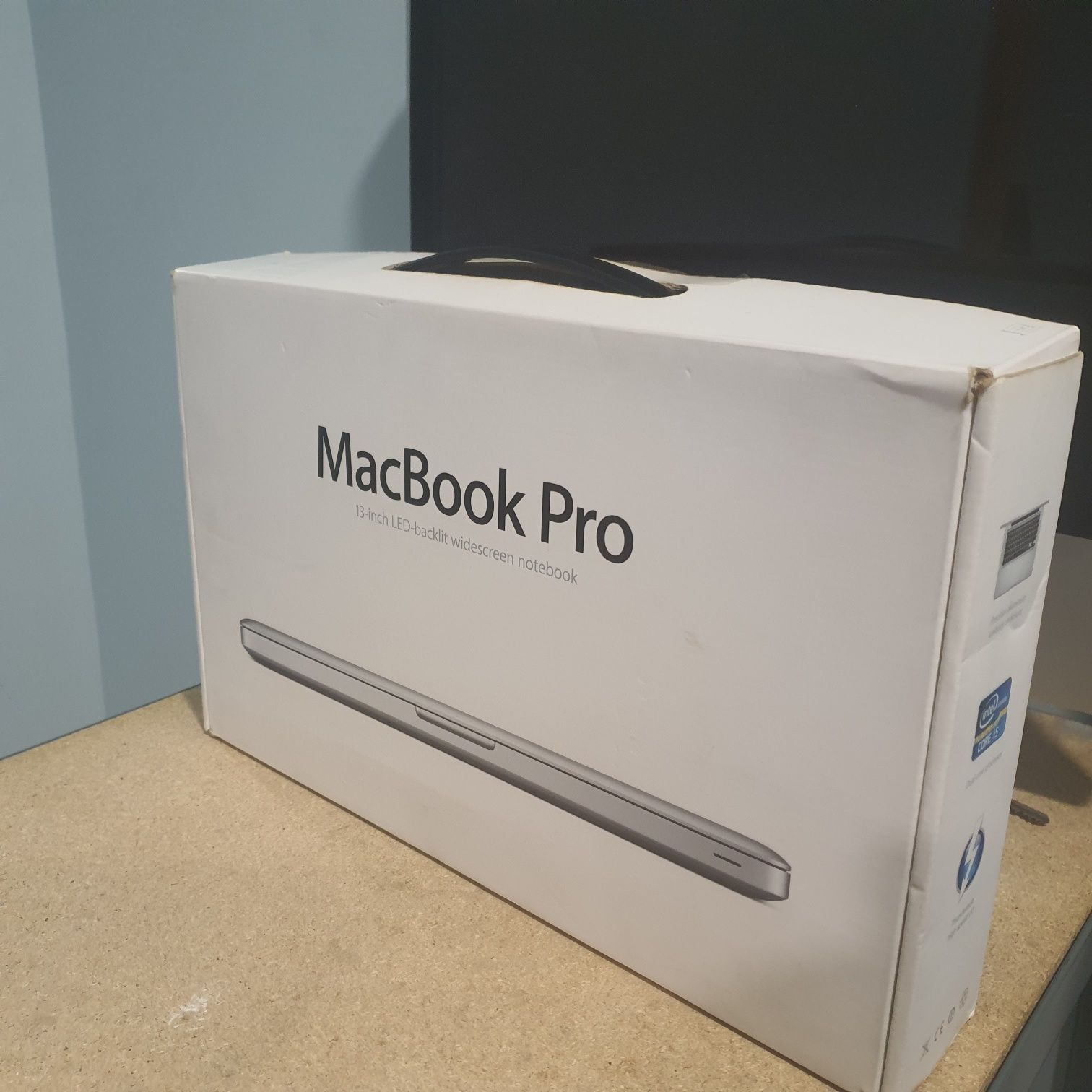 Portatil Apple Macbook pro 13" i5 8gigas ram super rápido