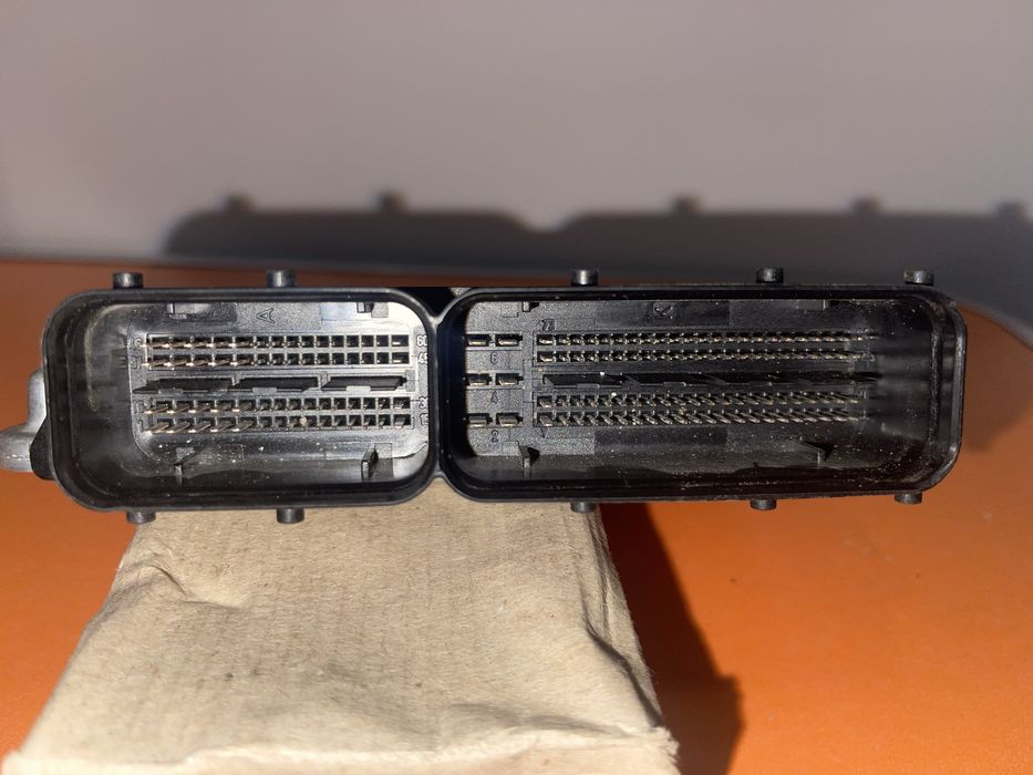 ЕБУ 1037387090 VAG T5