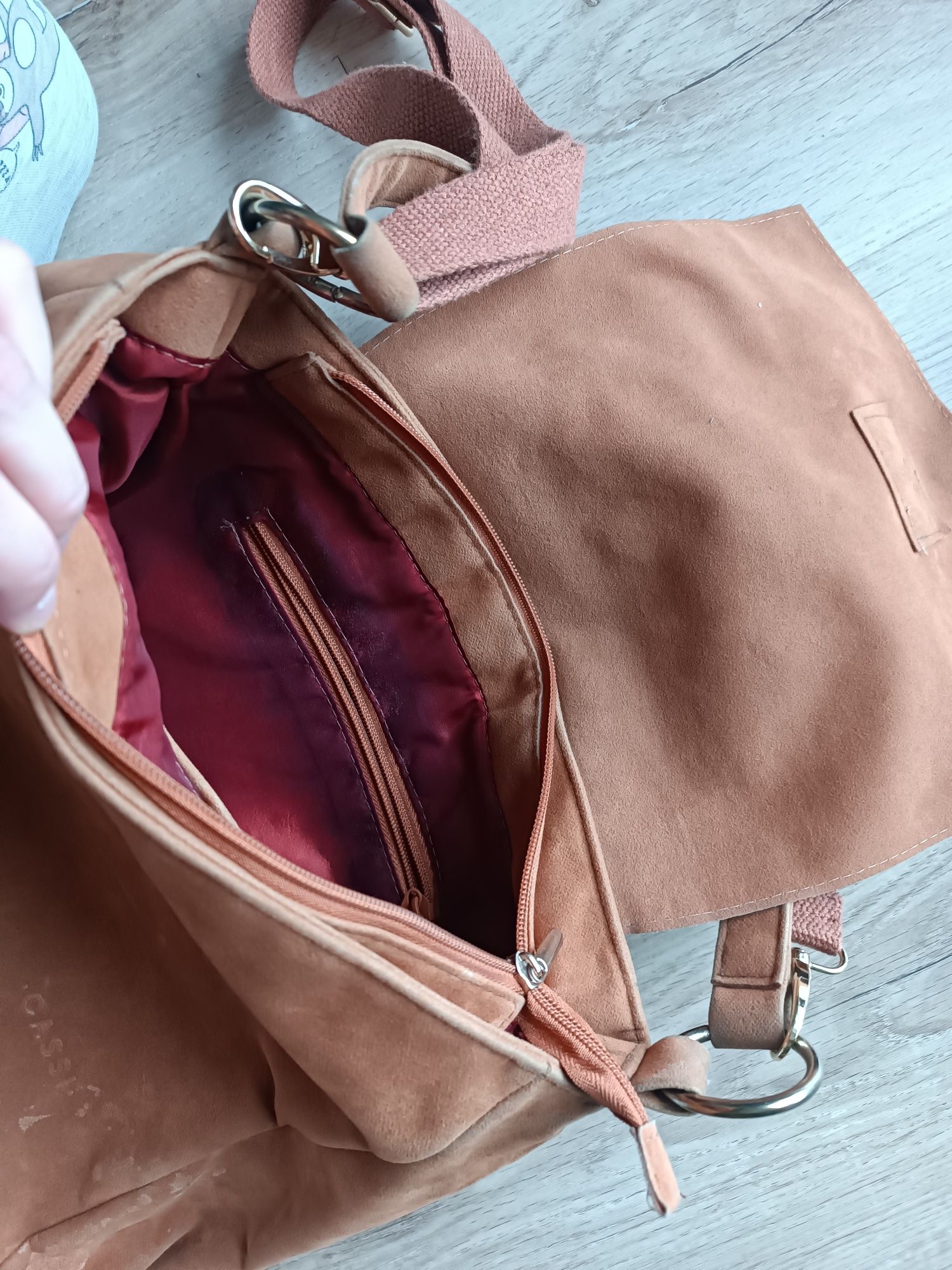 Torba Cassi brązowa camel karmelowa, chyba skóra/zamsz?