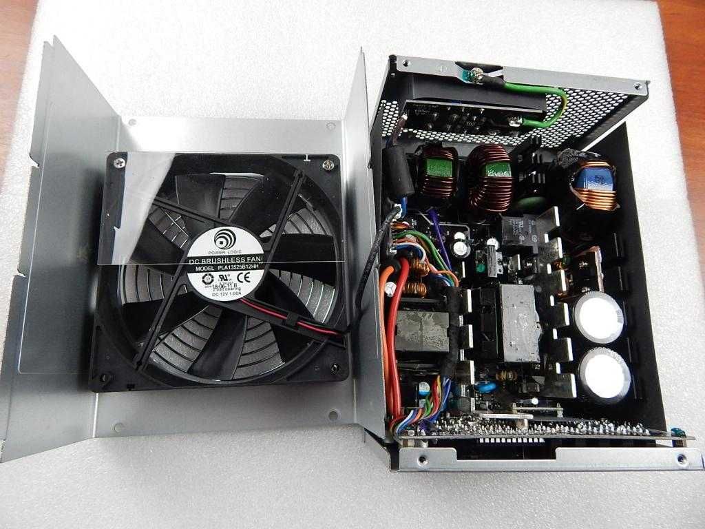 компьютерный блок питания FSP FSP2000-A0AGPBI, 2000W