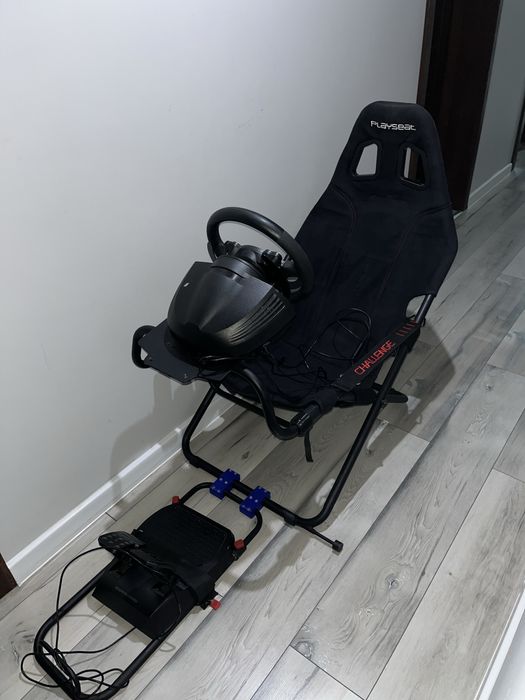 Siedzenie/stelaz playseat challange thrustmaster logitech moza fanatec
