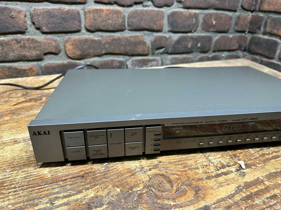 Timer Akai DT-220