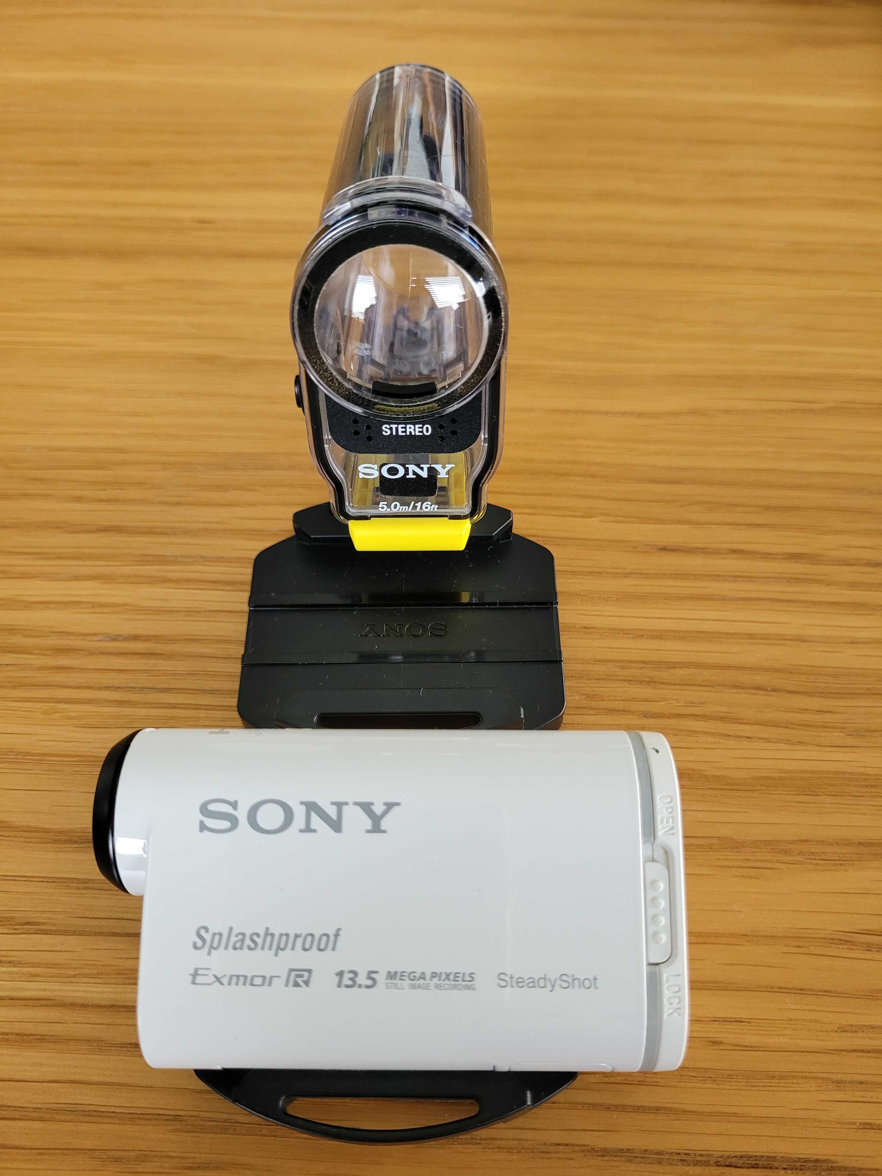 Kamera sony HDR AS100 plus dodatki