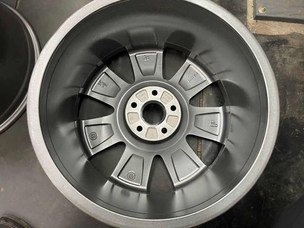 Диски литые 4шт R17 5x112 Audi/Seat/Skoda/VW Passat,Tiguan