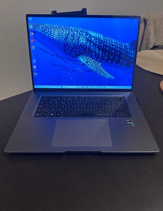 Huaweii MateBook 16s | i7 | 16gb RAM | 1TB SSD