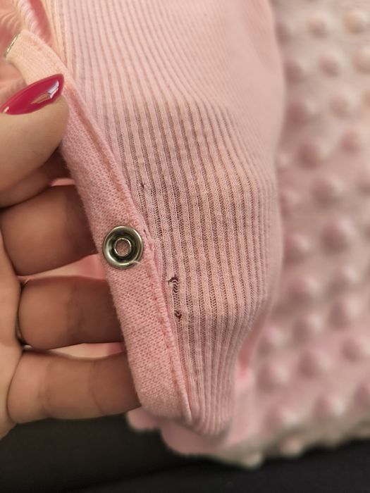 Pajacyk dla dziewczynki rozmiar 68 Sinsay