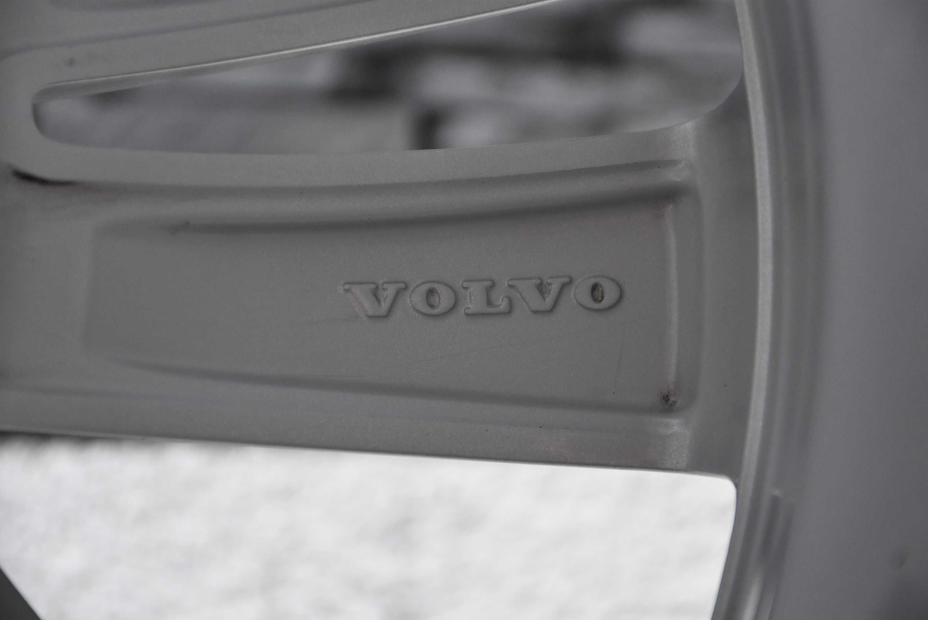 Koła zimowe OEM VOLVO S60 V60 17" Michelin 8mm 2023r
